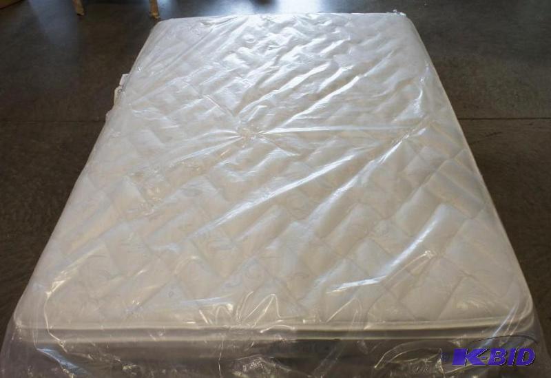Serta Craigmont Queen Mattress. MSRP $439. Di...