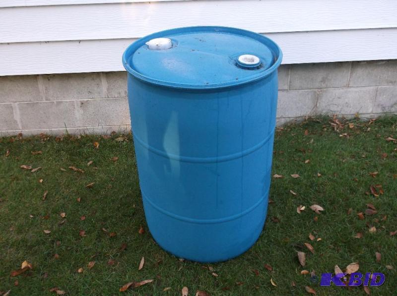 lot 123 image: 55 gallon food grade barrel....