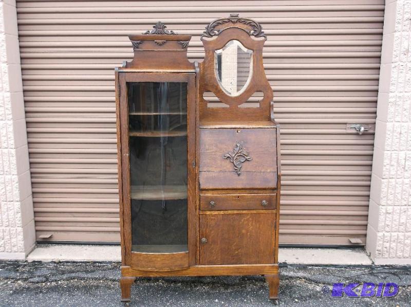 lot 3 image: Beautiful  antique solid oak secretary w...