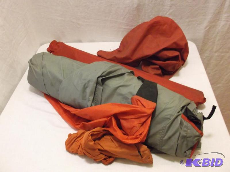 lot 76 image: Tent appears in good usable condition....