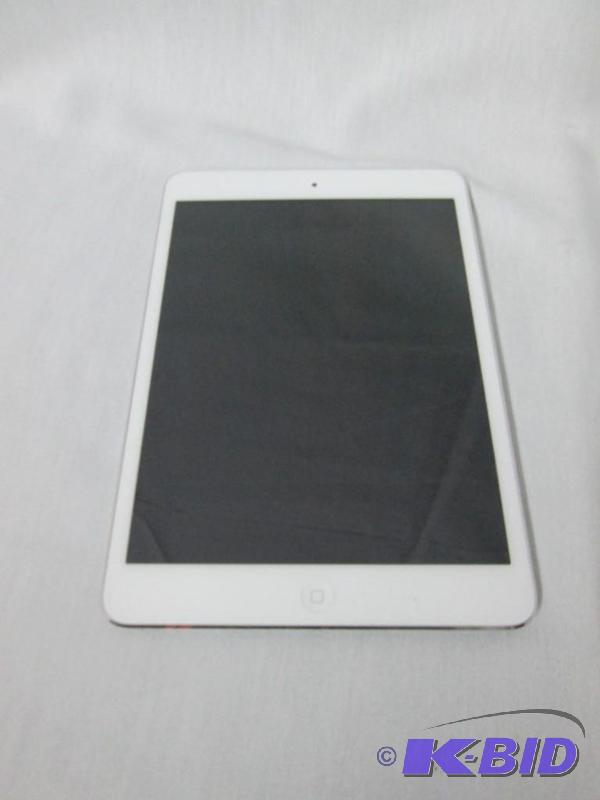 lot 21 image: Apple iPad Mini 16GB WiFi - White