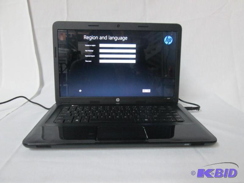 lot 4 image: HP 15.6 4GB Windows 8.1 Laptop