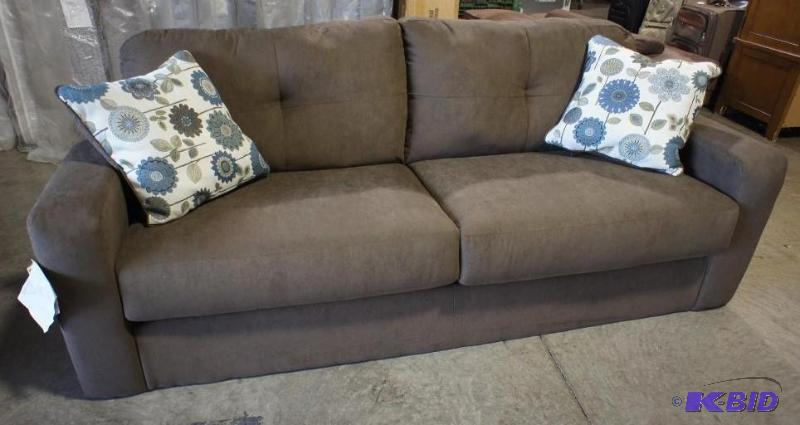 New Ashley Furniture Sofa with pillows. Choco...
