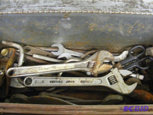 lot 114 image: Craftsman toolbox with Tools...