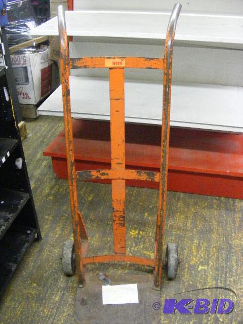 lot 124 image: Moving Dolly...