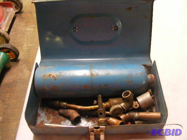 lot 588 image: Mini Torch Kit...
