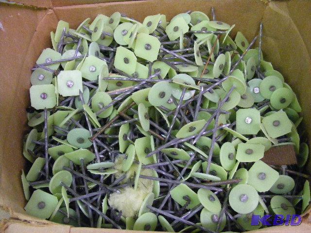 lot 609 image: box of finishing nails...