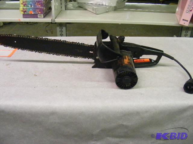 lot 83 image: Remington 3.25 Peak HP 16 electric chain sa...