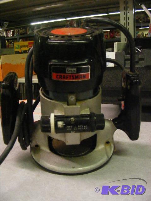 lot 89 image: Sears Craftsman Router with bits...