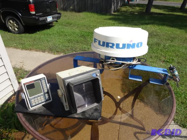 lot 173 image: Furuno Marine satelite. Comes with satelite a...