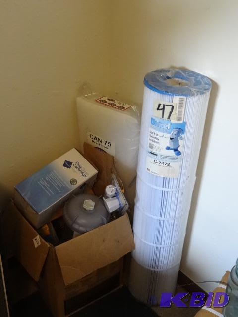 lot 227 image: Unicel C-7472 filter. Pool and spa thermomete...