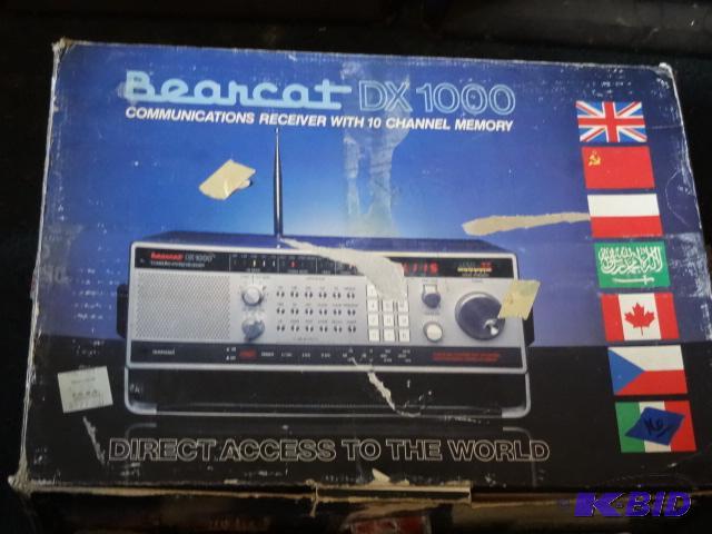 lot 230 image: Bearcat DX1000 communication receiver with 10...