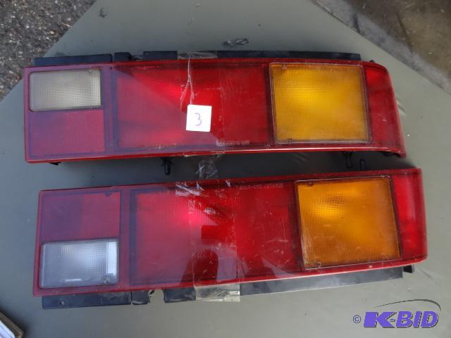 lot 3 image: 2 Geo Metro Tail light asse. 1991...