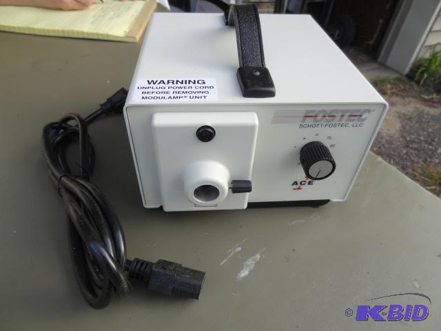 lot 8 image: Fostek A20510 fiber optic light source. New...