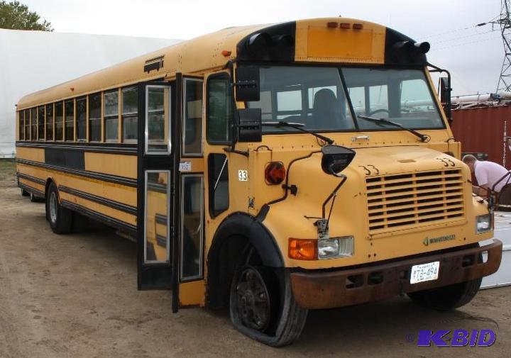 lot 302 image: International School Bus Mileage 105,830 Ye...