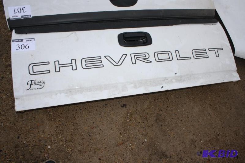 lot 306 image: Chevrolet Truck Gate White with black ...