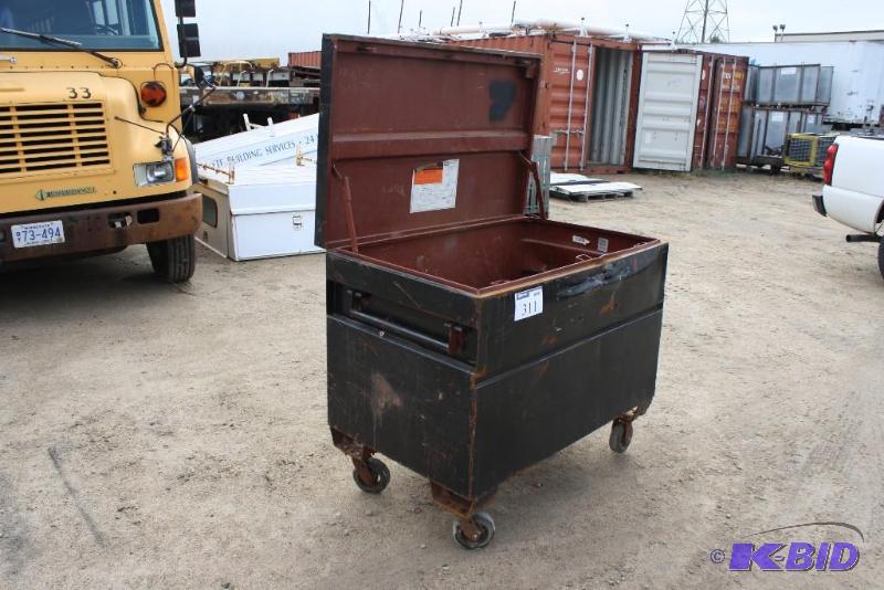 lot 311 image: Metal Gang Box
