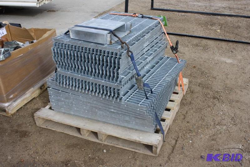 lot 313 image: Pallet Lot of (20) Walkway Flooring Grates M...