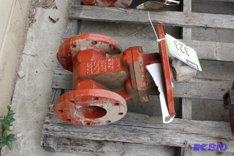 lot 323 image: Nibco Gate Valve Resilient Wedge, Flanged F...