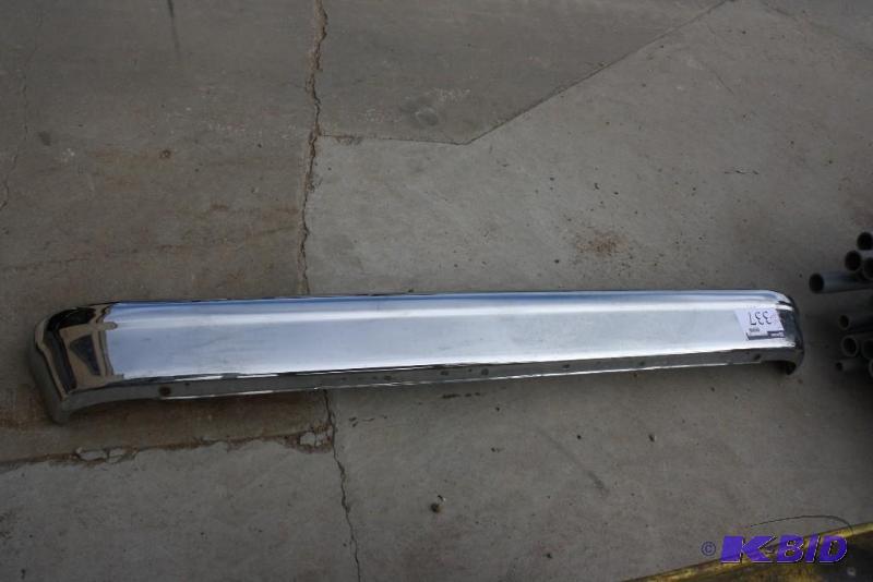 lot 337 image: Front bumper for a truck Chrome 77" wi...