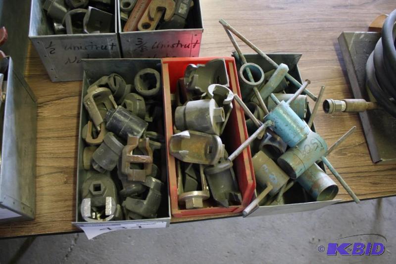 lot 434 image: Container Lot of Miscellaneous Items Includin...