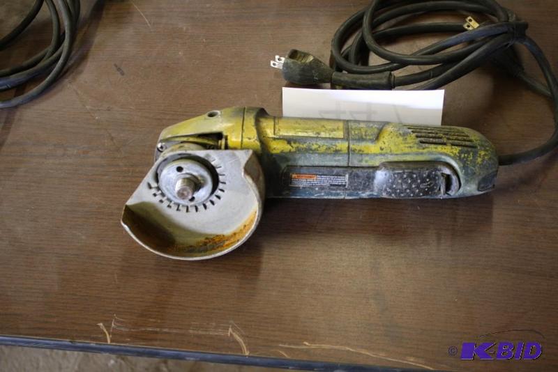 lot 447 image: Miscellaneous Angle Grinder Cord YellowBla...
