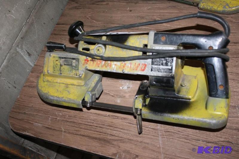 lot 462 image: Porter Cable Portable Band Saw Model 725 He...