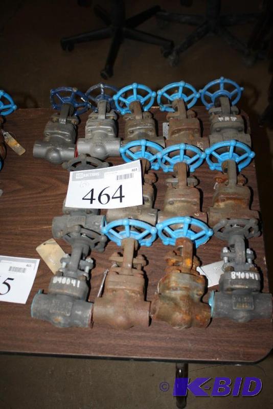 lot 464 image: Lot of (13) Smith Forged Steel Gate Valve 3...