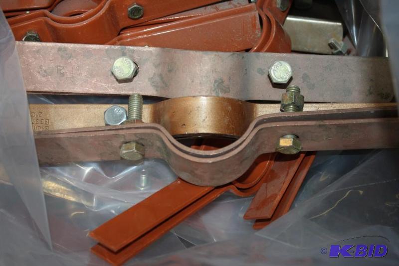 lot 470 image: Bag Lot of Metal Pipe Hangers 1 12-2"...