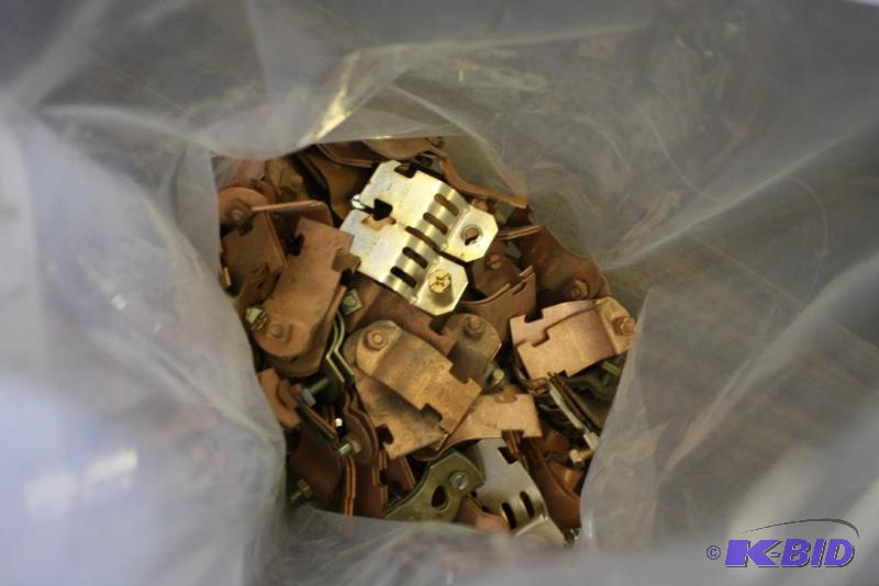 lot 479 image: Bag Lot of Metal Pipe Hangers 1 14-1 12&qu...