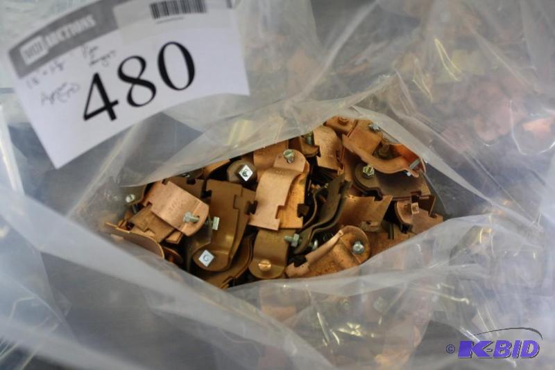 lot 480 image: Bag Lot of Metal Pipe Hangers 1 12"-1 ...