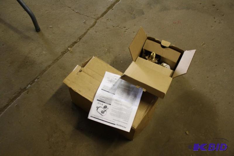 lot 510 image: Box Lot of (3) Powers E420 Series Thermostati...