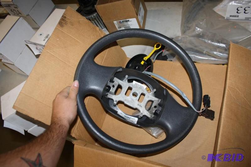 lot 528 image: 2006 E-350 Steering Wheel Includes mounting ...