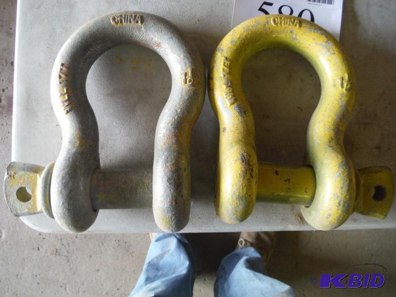 lot 580 image: Lot of (2) Anchor Shackle for Towing Bolt Ty...