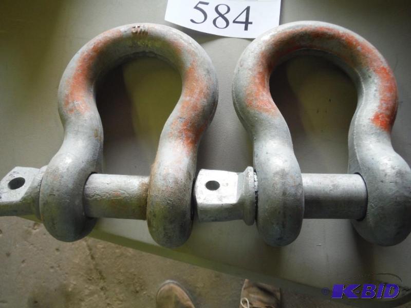 lot 584 image: Lot of (2) Anchor Shackle for Towing Bolt Ty...