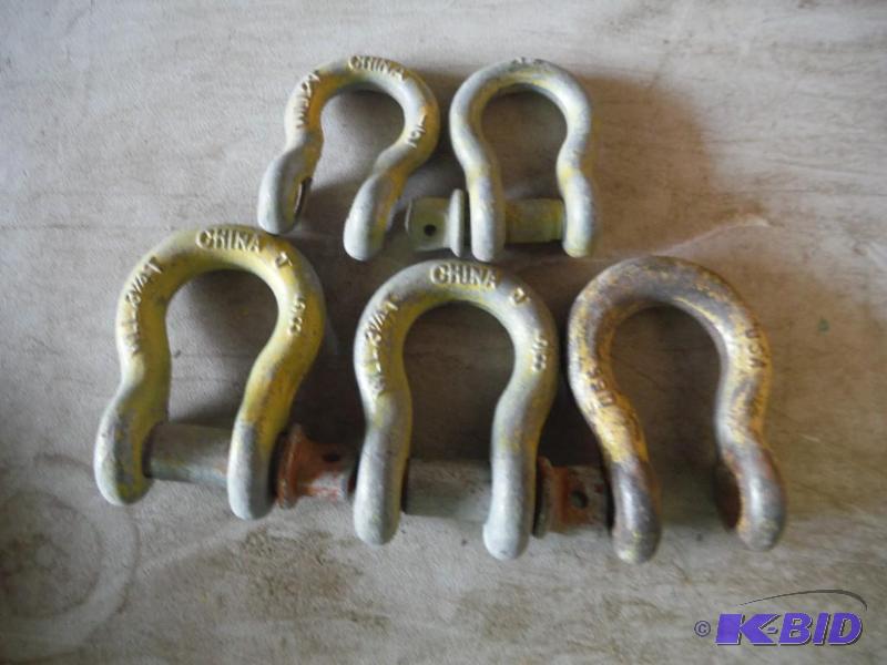 lot 589 image: Lot of (5) Including Anchor Shackle for Towi...