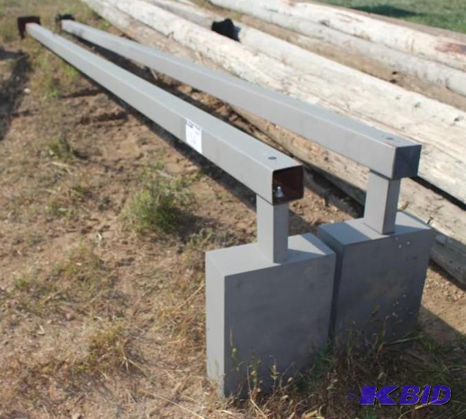 Lot of (2) Light Poles Sodium bulb 20 tall...