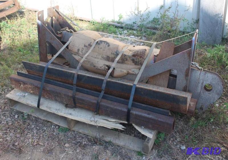 Mounting Bracket for Truck Mounted Forklift (...