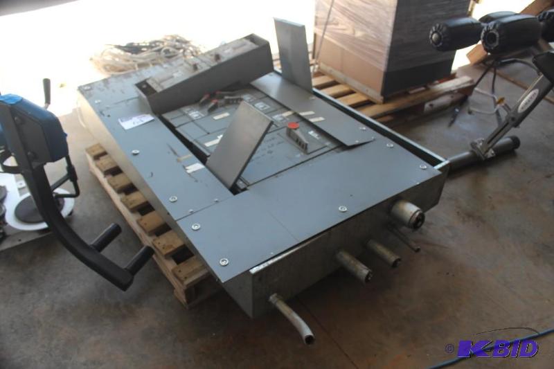 Alton M. Johnson Co. Panel Board Amps 200 V...