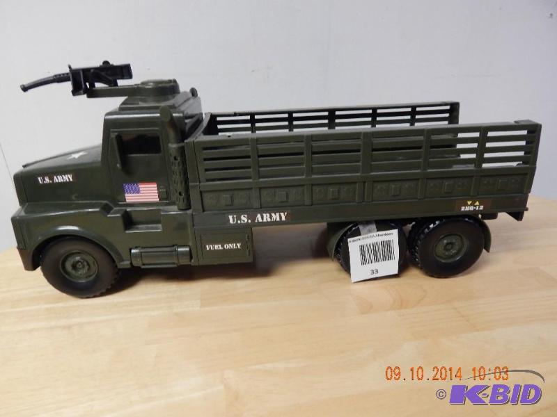 lot 33 image: GI Joe army toy truck (plastic)...