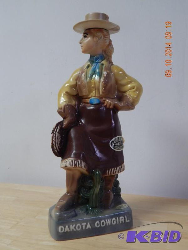 lot 6 image: Dakota girl decanter ...