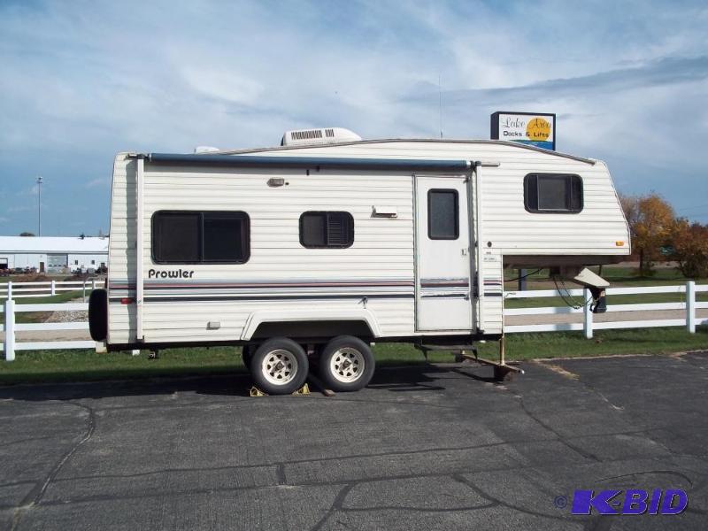 lot 1 image: 1992  Prowler 18  Camper,  Ve...