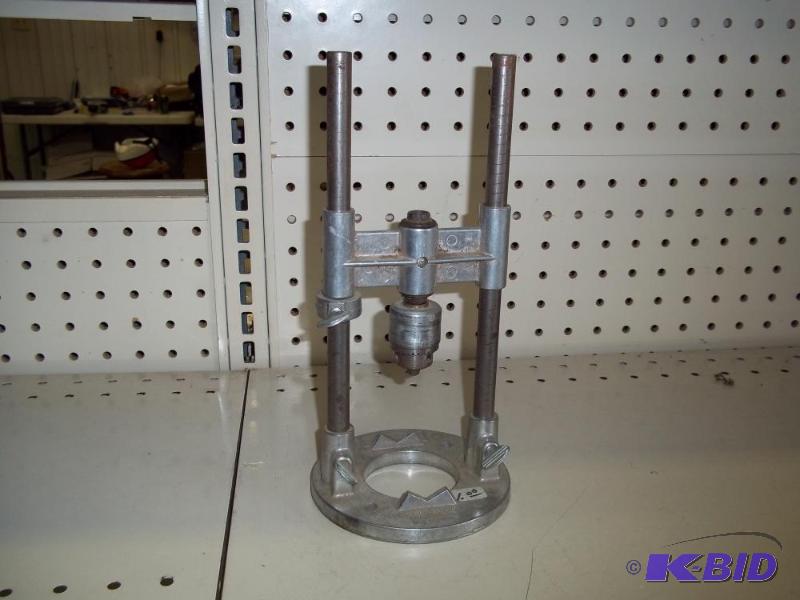 lot 18 image: Drill adapter to router...