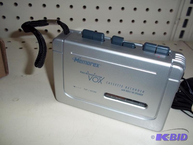 lot 23 image: Memorex Voice activated cassette recorder...