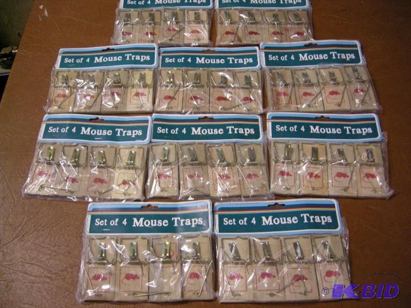 lot 117 image: NEW mouse traps