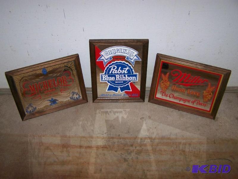 lot 12 image: Vintage beer signs