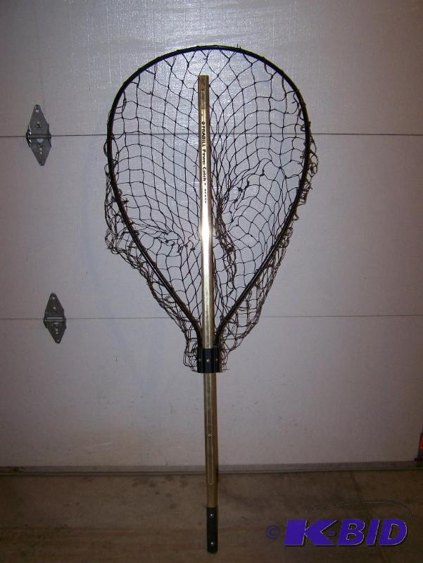 lot 20 image: Professional Frabill Power Catch big walleye net