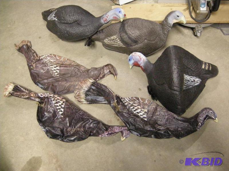 lot 37 image: 6 Turkey Decoys
