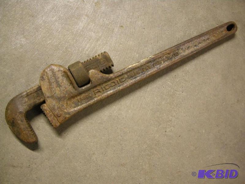 lot 73 image: Ridgid 18 pipe wrench