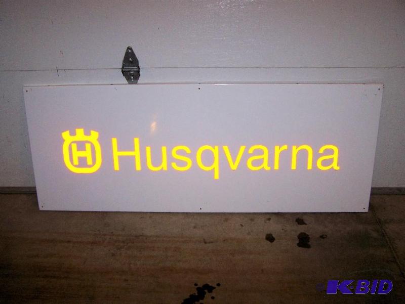 lot 9 image: Vintage Husqvarna metal sign